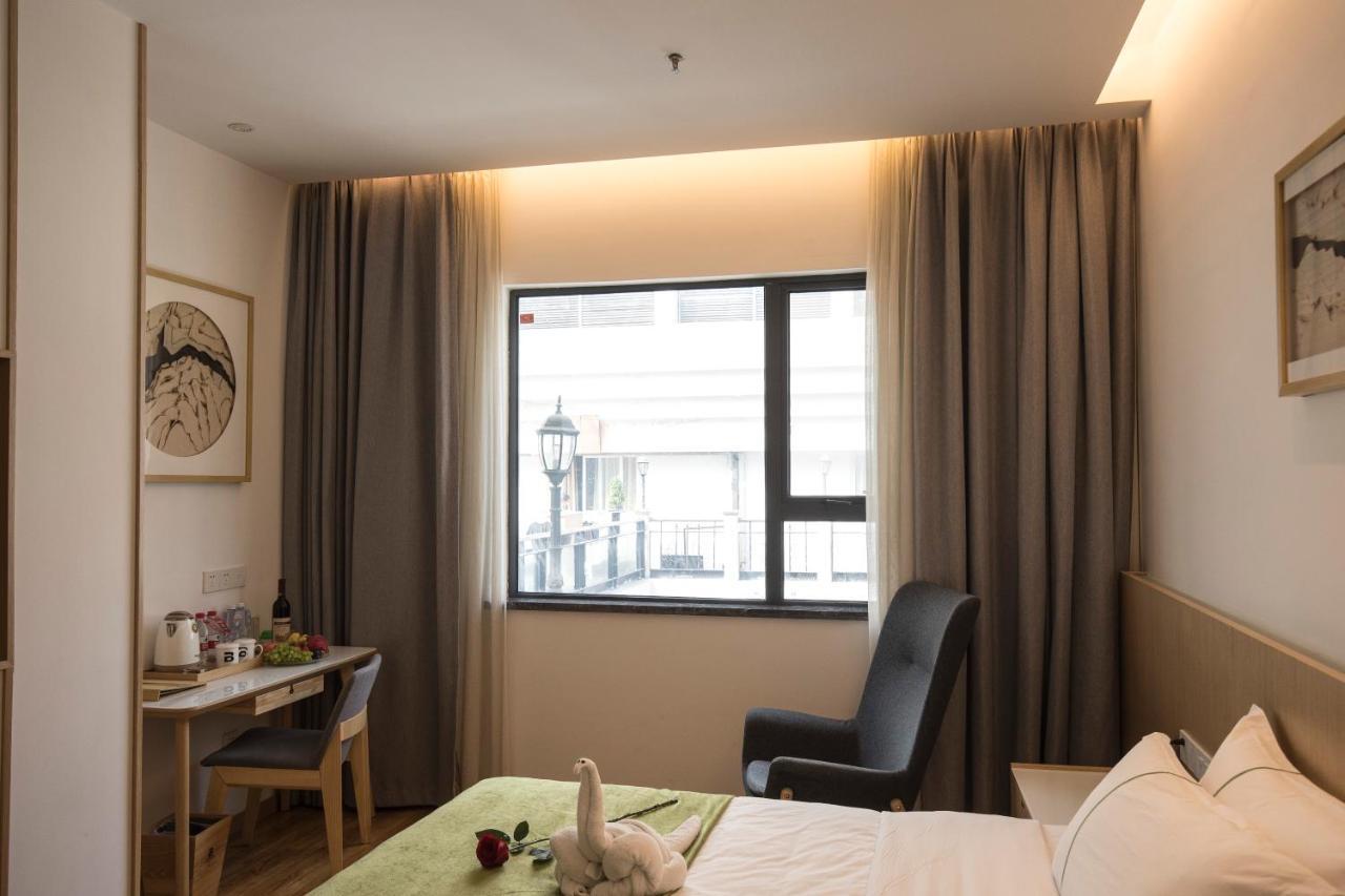 Bindun Langyi Hotel Yuzhong Buitenkant foto